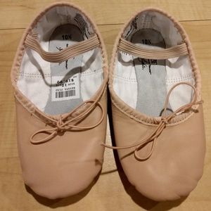 Girl's American Ballet Theatre Pink leather shoes